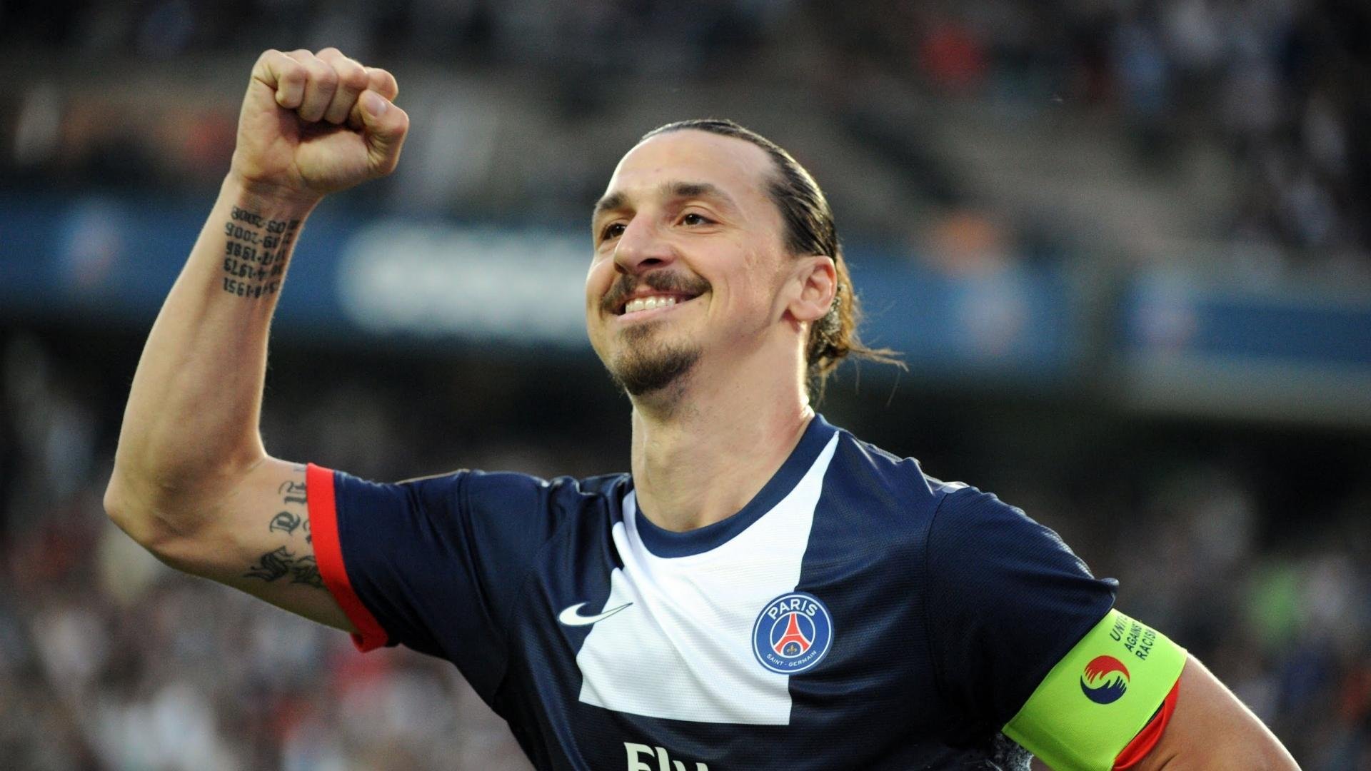 团体混合接力南非女队力压群雄，南非组合一男一女